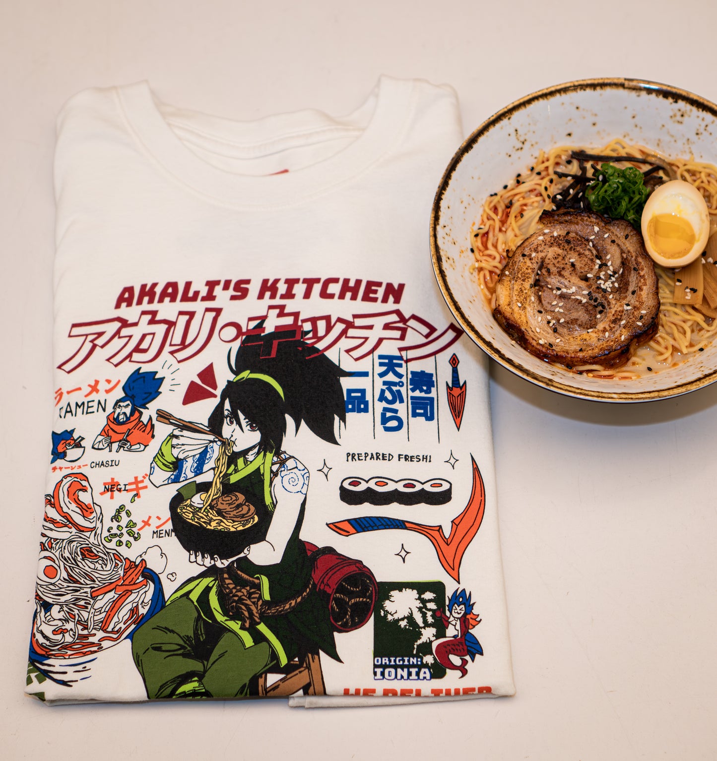 アカリ・キッチン Tシャツ
