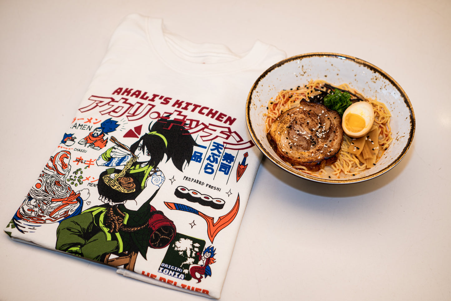 アカリ・キッチン Tシャツ