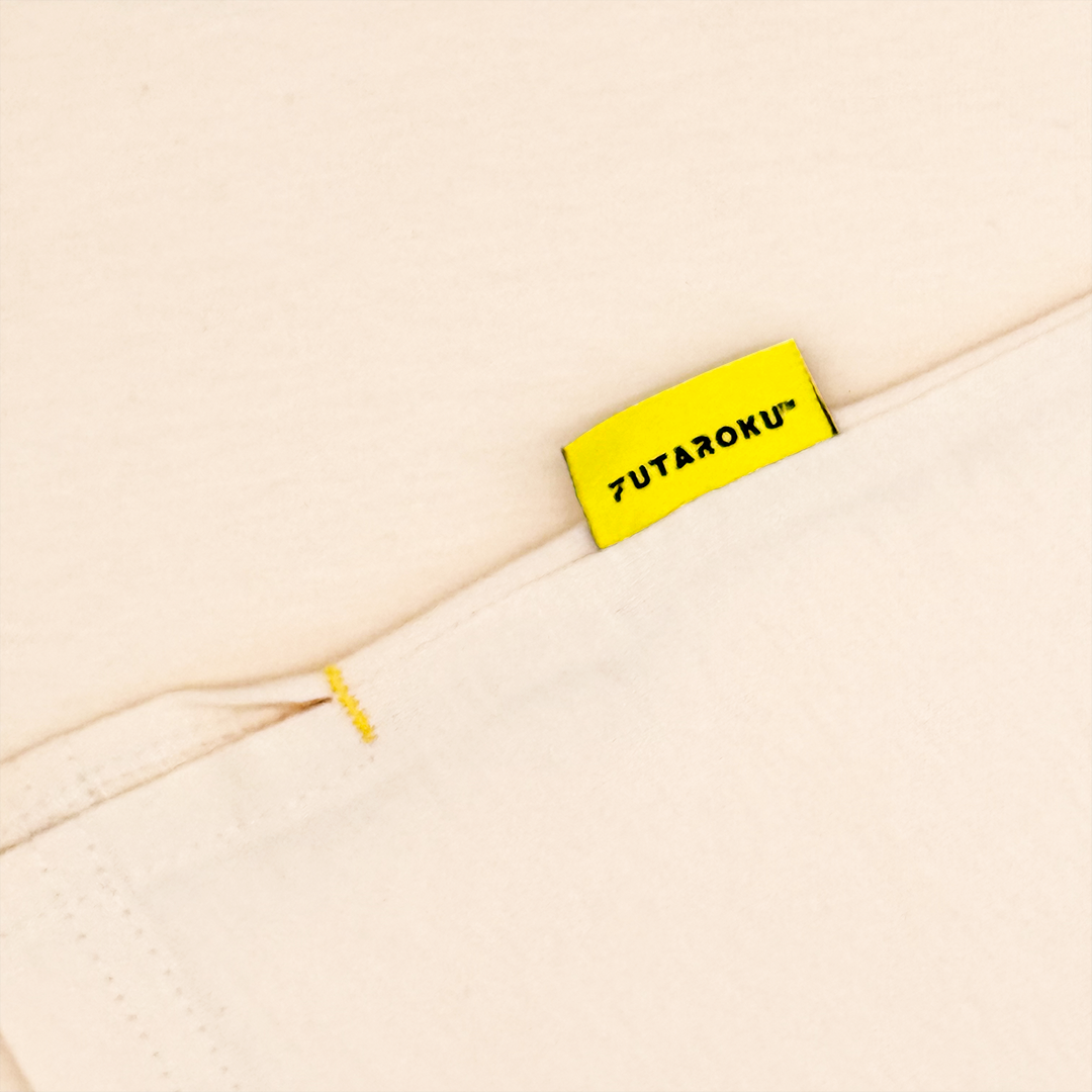 College T-shirt Lily