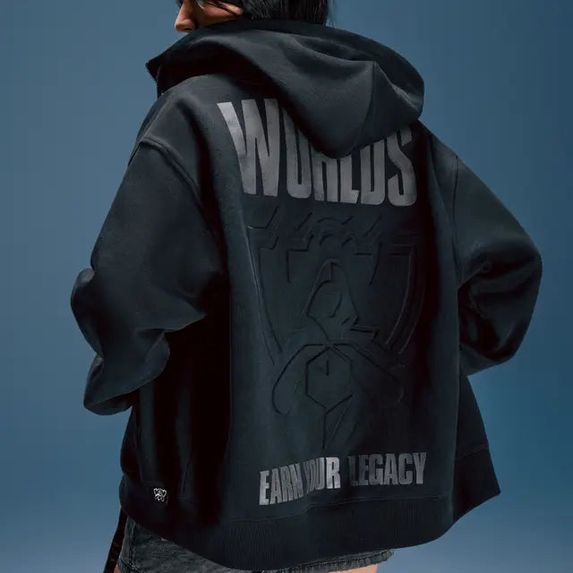 Worlds 2025 Zip Hoodie – FUTAROKU Worlds 2025 Zip Hoodie – FUTAROKU