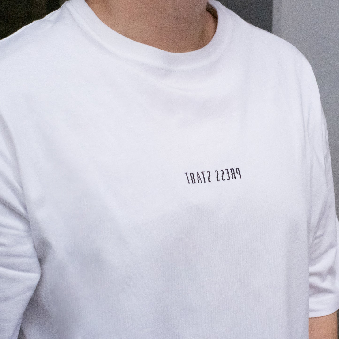 TЯATƧ ƧƧƎЯᑫ ビッグTシャツ　ホワイト