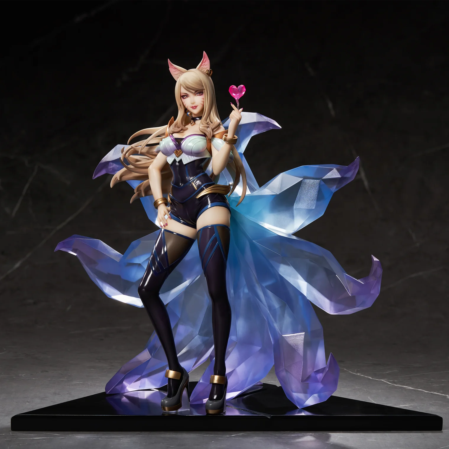 League of Legends K/DA Ahri 1/7 フィギュア APEX-TOYS K/DA アーリ プレミアム 1/7 スタチュー｜Riot Store Japan