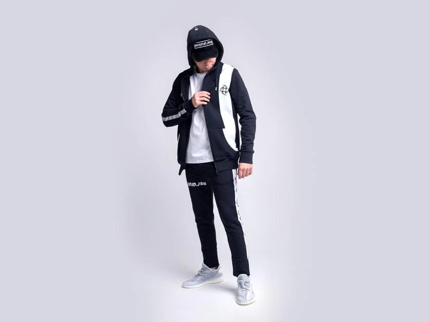 Ninjas in Pyjamas Midnight Collection ジップパーカー – FUTAROKU Ninjas in Pyjamas Midnight Collection ジップパーカー – FUTAROKU
